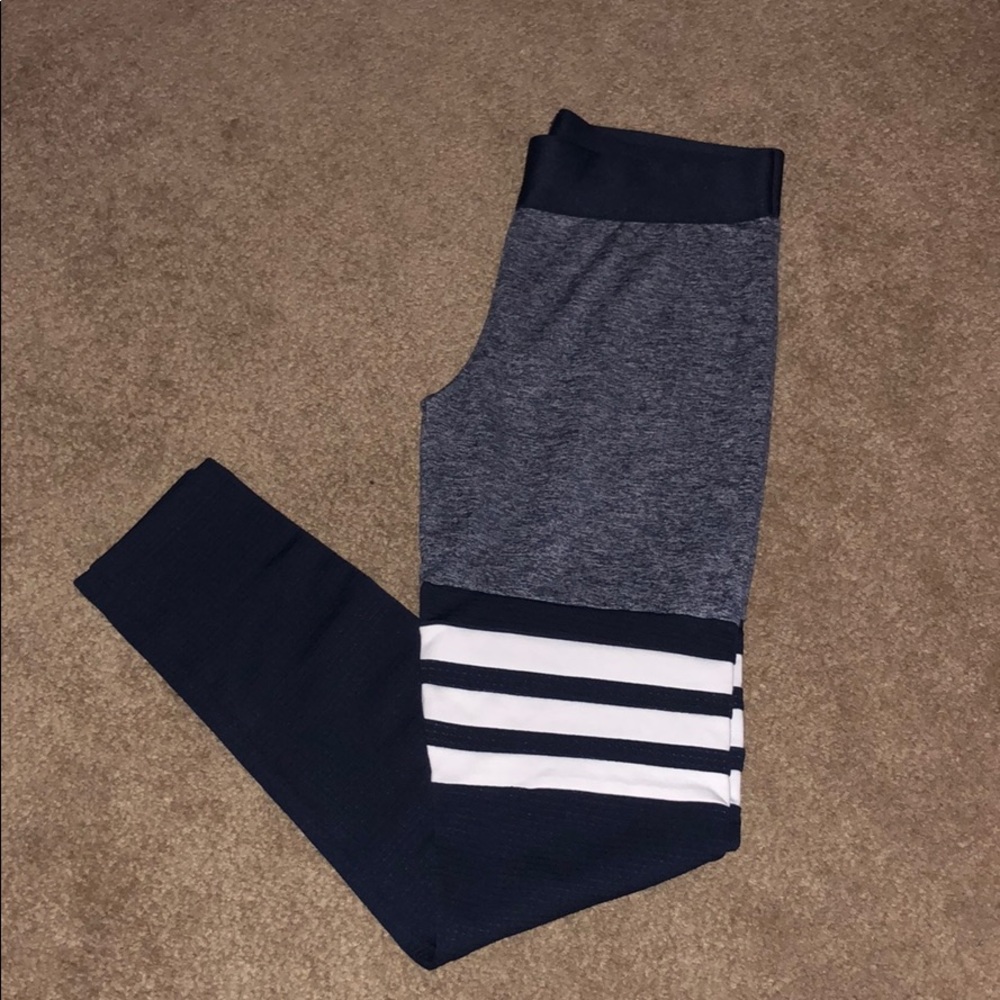 BOMBSHELL LEGGINGS